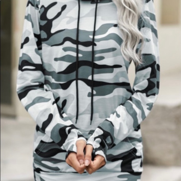 WHITE CAMO COWL NECK SWEATSHIRT - Picture 4 of 8